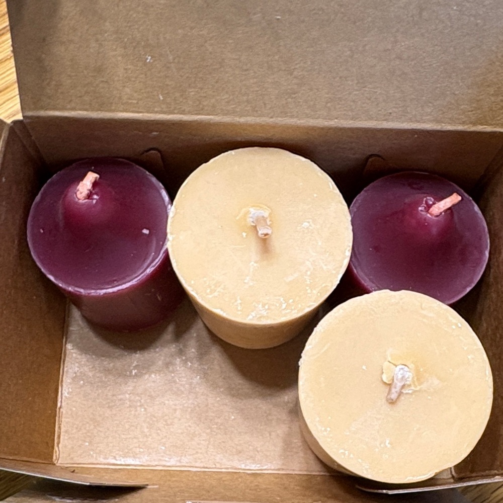 Partylite Assorted Tea Lights & Votive Candles - White, Burgundy, Deep Blue 34 - Picture 5 of 9